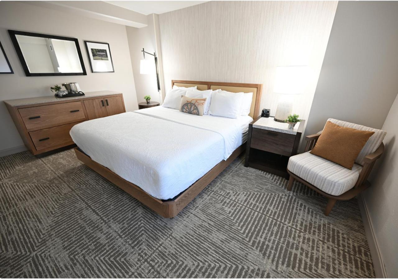 Spring Mill Inn Mitchell 외부 사진